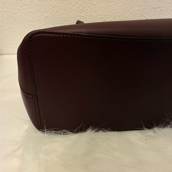 WAS $150 Kate Spade Flash Glitter tote - Picture 6 of 13